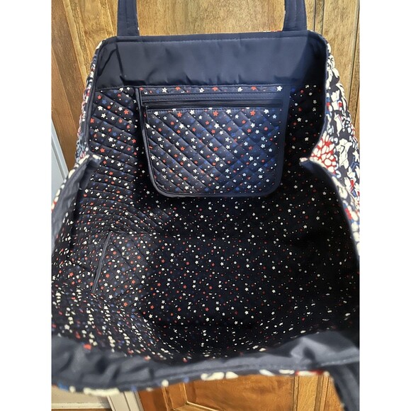 NWOT Vera Bradley Americana Reversible Grand Tote Bag RED WHITE & BLOSSOMS - Picture 2 of 6